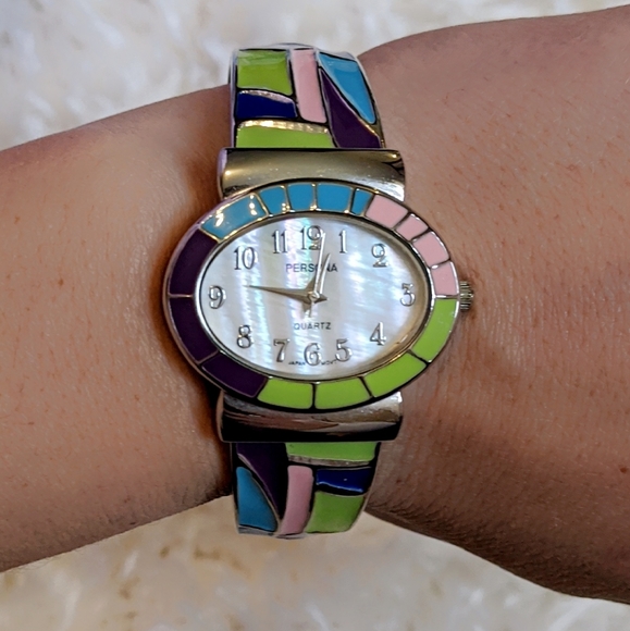 Two bangle cuff watches - Picture 10 of 12